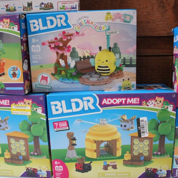 BLDR Building Sets Bundle of 7 Includes Adopt Me Squishmallows Construction Kits - Picture 4 of 7